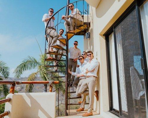 mobile - carousel-hero-element image-3