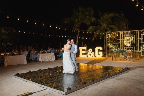 carousel-hero-element image-3