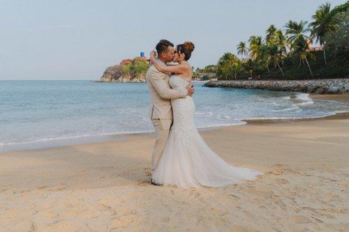 mobile - carousel-hero-element image-0