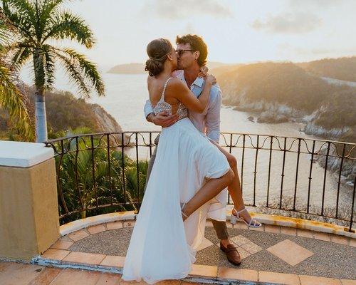 mobile - carousel-hero-element image-0