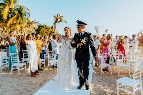 mobile - carousel-hero-element image-4