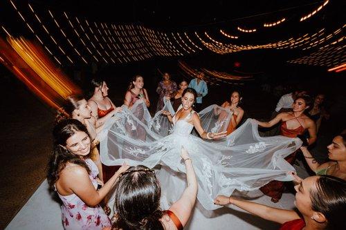 mobile - carousel-hero-element image-4