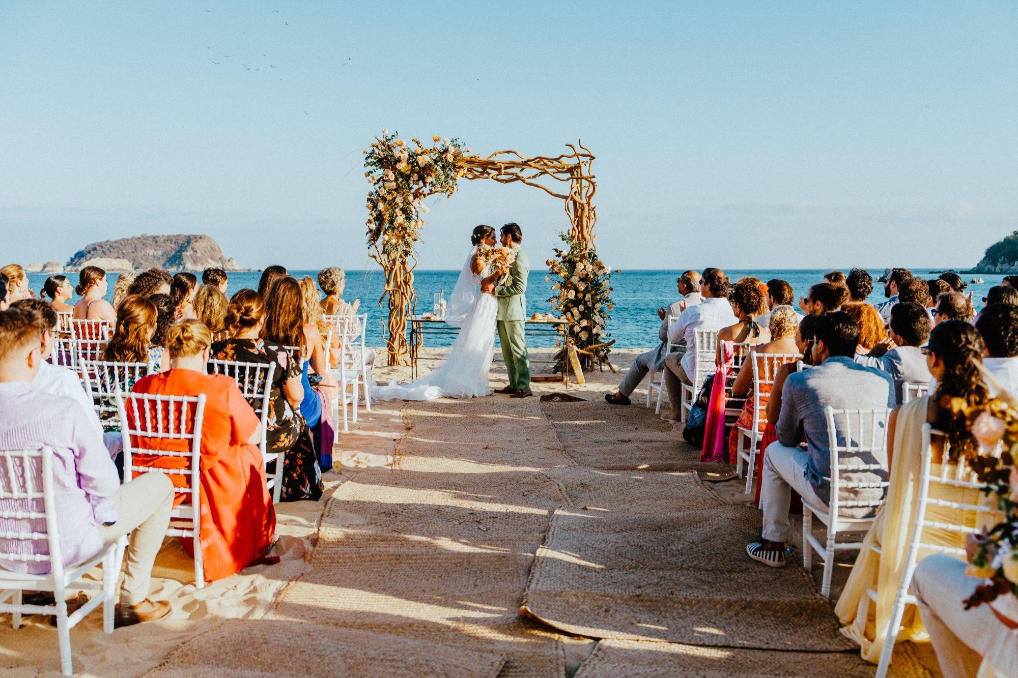 carousel-hero-element image-1