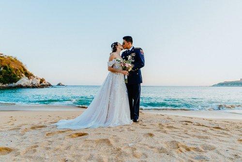 mobile - carousel-hero-element image-7