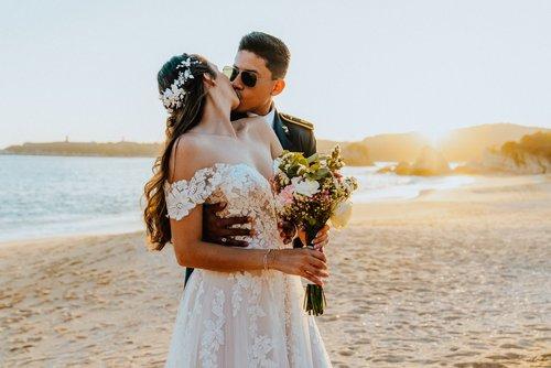 mobile - carousel-hero-element image-1